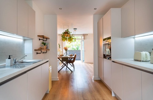 Stratford Casa | London's Finest, 5-Bed Haven With Private Sauna
