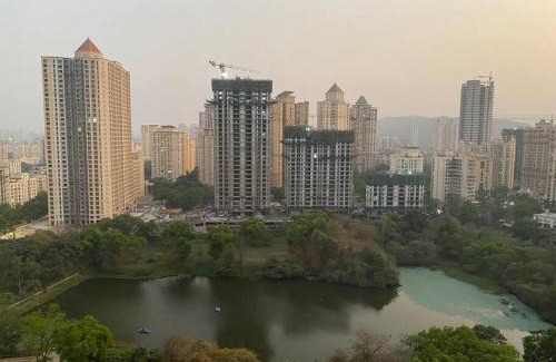 Thane West Apartamento | London Studio @hiranandani thane