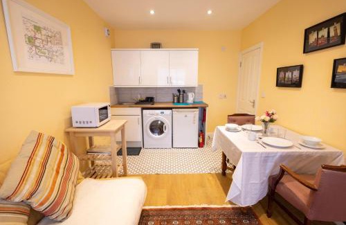 Edgware Apartamento | London VEGETARIAN Smoke & Pet Free En-suite with EV parking