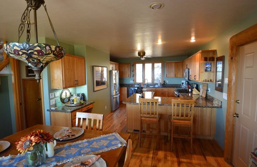 Highland Pines Cabina | Lone Pine Lodge - Prescott Cabañas en alquiler