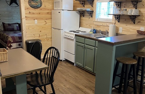 Maud Cabina | Lone Star Cabin