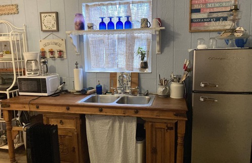Moody Cabina | Lonestar Cabin at Blue Eagle Retreat