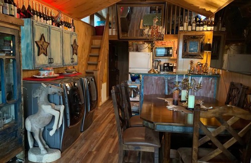 Boerne Cabina | LoneStar Cabin @ HomeAway Ranch