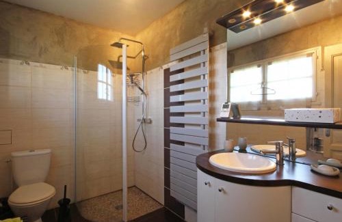 Sainte-Honorine-la-Guillaume Casa | Longère avec Piscine Chauffée, Jardin et Vélos à Dispo - FR-1-497-4
