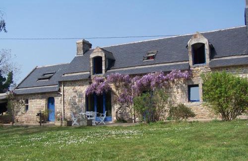 Pluguffan Casa | Longère entre mer et campagne avec piscine