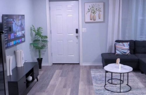 Central Oklahoma City Casa | Long and Mid-Term Rentals 3BR/2BA w/Private Yard