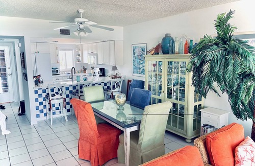Layton Condominio | Long Key florida,Beachfront Paradise, two bedroom ,3.5 bath, on Ocean, with Pool