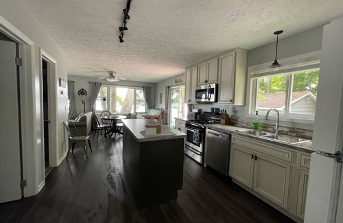 Traverse City Cabaña | Long Lake Crescent Cove Cottage