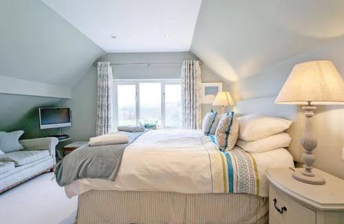 Midhurst Casa | Long Meadow
