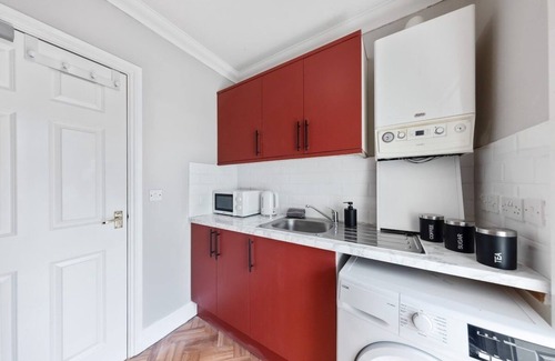 Gravesend Apartamento | Long Stay Ready | King Bed | Kitchen | WiFi | Town