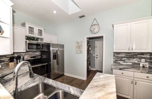 New Port Richey Villa | Snowbirds Welcome pet friendly