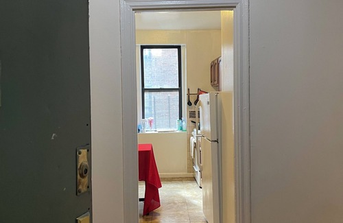 Highbridge Apartamento | Long-Term, 2-Bedroom Apartment in the Bronx, Near Yankee Stadium & Pet-Friendly.