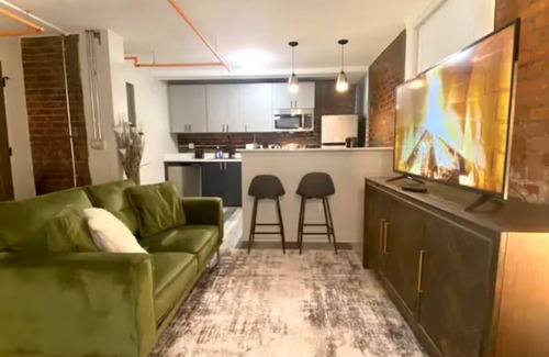 Midtown Apartamento | Long-Term Haven Students & Business Travelers