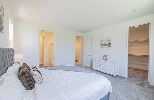 Lancaster Casa | Long Term Stay-Retreat｜Fenced Backyard｜Dedicate Workspace｜Pet Friendly #41589