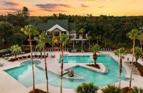 Bearss Plaza Apartamento | Long Term Stays Allowed Pet Friendly & Pool