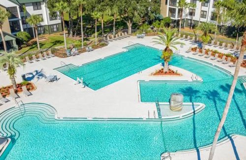 Bearss Plaza Apartamento | Long Term Stays Allowed Pet Friendly & Pool