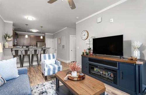 Greensboro Apartamento | Long-term Stays in Greensboro 1 BD 1 BA