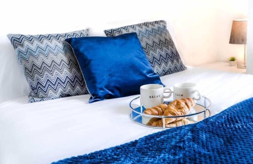 Horley Apartamento | Longbridge Apartment Close to Gatwick