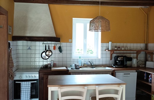 Couffy Casa | Longère (traditional long house) with swimming pool in a green setting