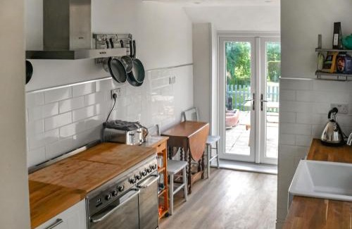 Ryde Casa | Longford Cottage