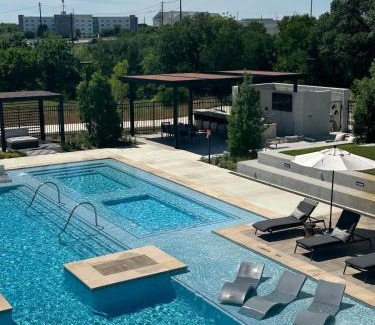 McNeil Apartamento | Longhorn