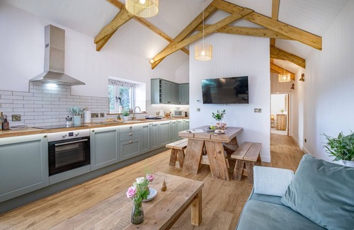 Paignton Casa | Longpark Linhay - Sleeps 4 guests in 2 bedrooms
