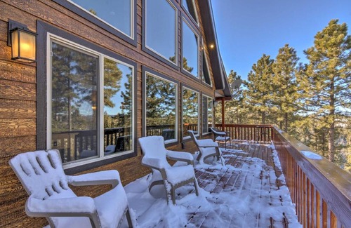 Mammoth Creek Casa | Longview Lodge with Furnished Deck and Fire Pit!