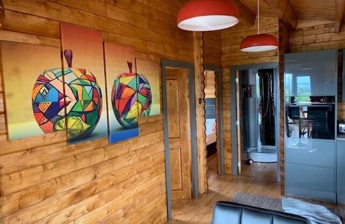 Knighton Chalet De Esquí | Longwood Lodges (Luxury Log Cabin with hot tub)