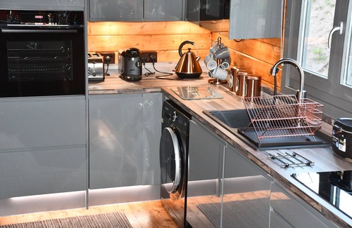 Knighton Chalet De Esquí | Longwood Lodges (Luxury Log Cabin with hot tub)