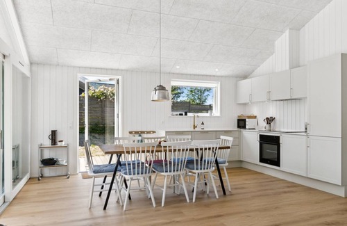Knebel Casa | "Lonneke" - 450m from the sea by Interhome