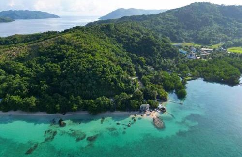 Romblon Island Hotel | Lonos Circle Ocean View Room