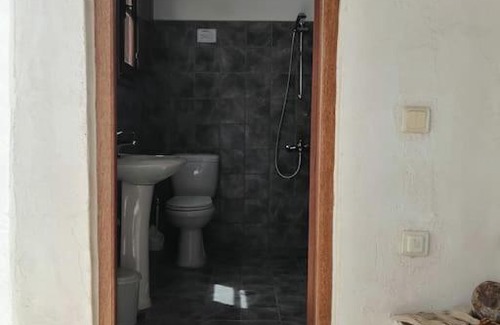 Panteli Casa | Looby's at Christos Leros