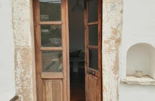 Panteli Casa | Looby's at Christos Leros