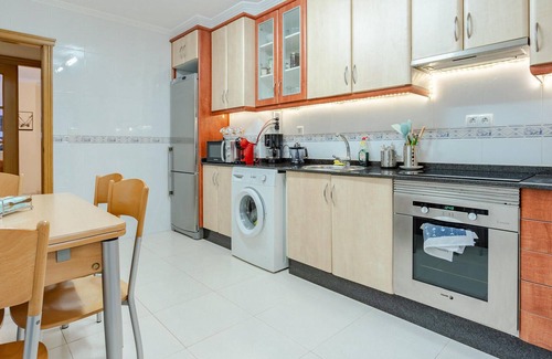 Raxo Apartamento | Look forward to a Galician vacation with beach and cultural delights