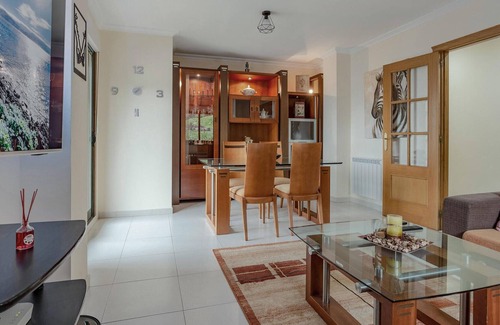 Raxo Apartamento | Look forward to a Galician vacation with beach and cultural delights