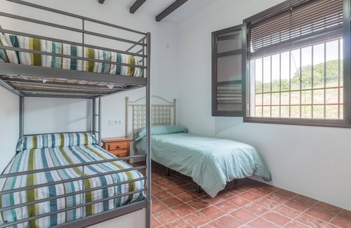 Penaflor Casa | Alojamiento de 4 habitaciones en Peñaflor