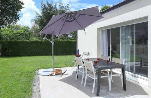 Chauve Casa | Look forward to a wonderful break in beautiful surroundings in this cozy vacation home.