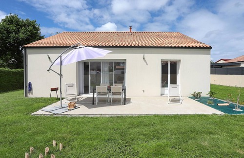 Chauve Casa | Look forward to a wonderful break in beautiful surroundings in this cozy vacation home.