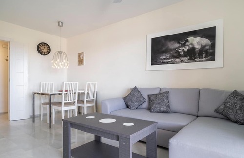 Almerimar Apartamento | Look forward to an unforgettable time with the family in this beautiful vacation home with pool acce