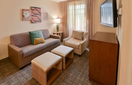 Plantation Complejo | Look No Further! 3 Spacious Suites w/ Full Kitchen, Outdoor Pool, Free Breakfast