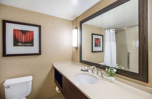Los Angeles Complejo | Look No Further! 4 Posh Units, Near Flight Path Learning Center & Museum