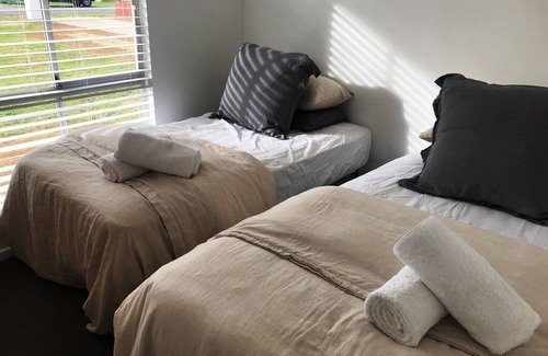 Middleton Casa | Looking for perfect surf get away? Great beach location!