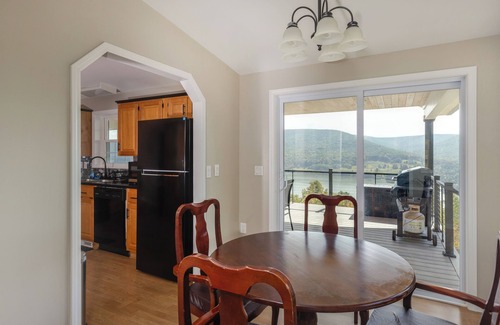 Mainesburg Casa | Lookout at the Lake-Overlooks Hammond Lake