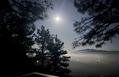 Idyllwild Cabina | Lookout Lodge: momentos de montaña para recordar