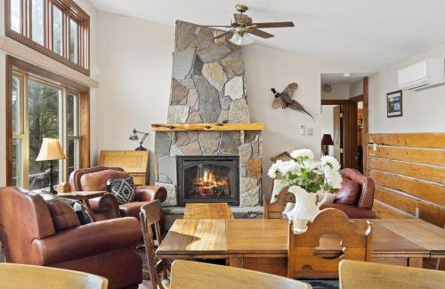 Custer Casa | Lookout Lodge