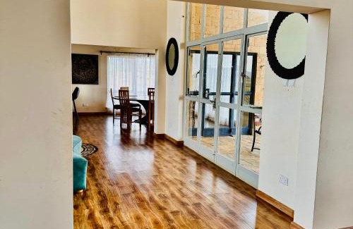 Naivasha Villa | Lookout Sirwa II