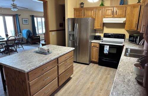 Cumberland Head Casa | Loon Beach Lake House is on a quiet dead end road with private lake front