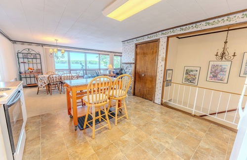 Michigamme Casa | Loon's Cove: Just listed! A Peaceful Autumn Lakeside Retreat
