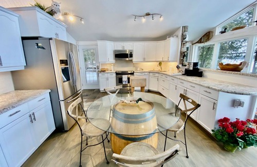 Selwyn Casa | Loon Talk Cottage en Clear Lake