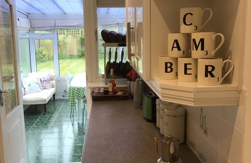 Camber Casa | Looney Dunes, Camber - 1 minuto a las dunas de arena, 2 jardines soleados, 3 habitaciones